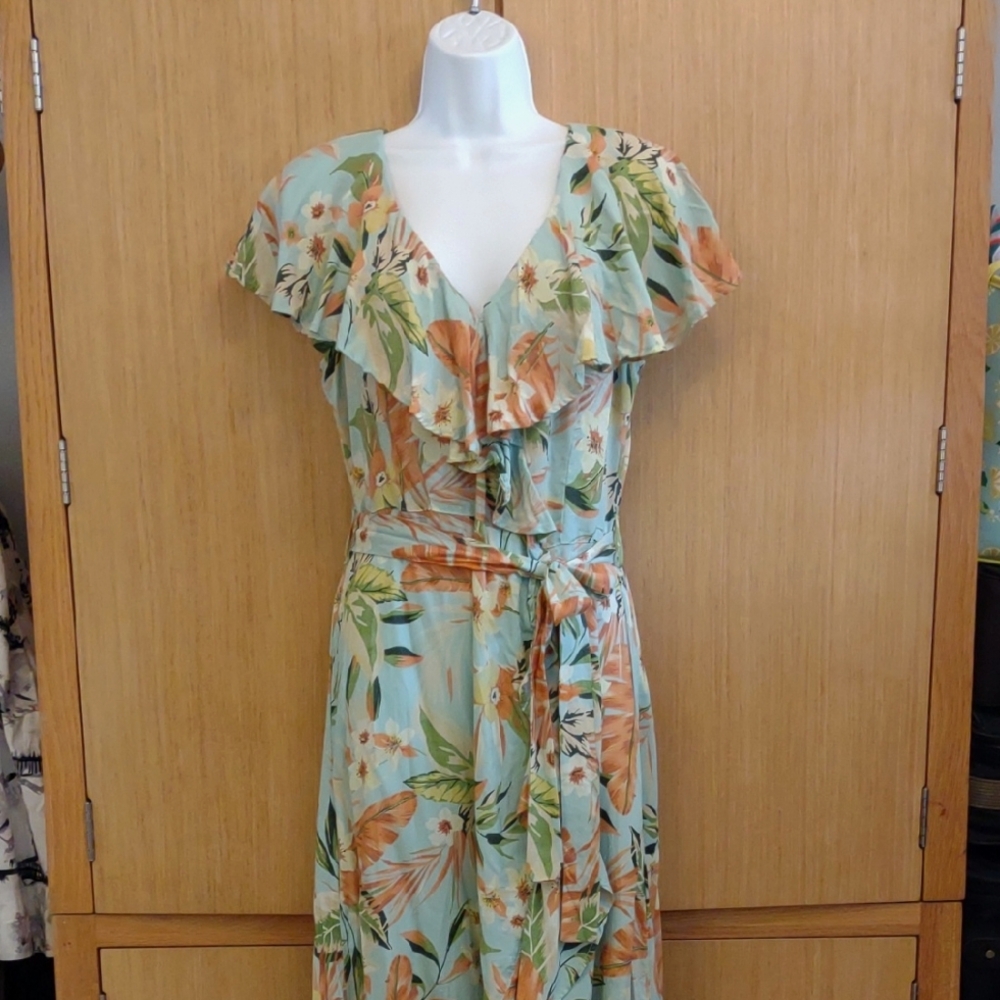 NWT Sky And Sand SZ M Hi Low Aqua Floral Print Dress